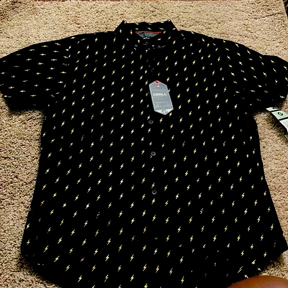 Slim fit, Never worn, Statement piece
